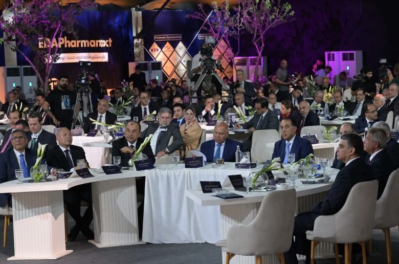 هيئة الدواء المصرية تحتفل لحصولها على اعتماد منظمة الصحة العالمية بمجال الدواء