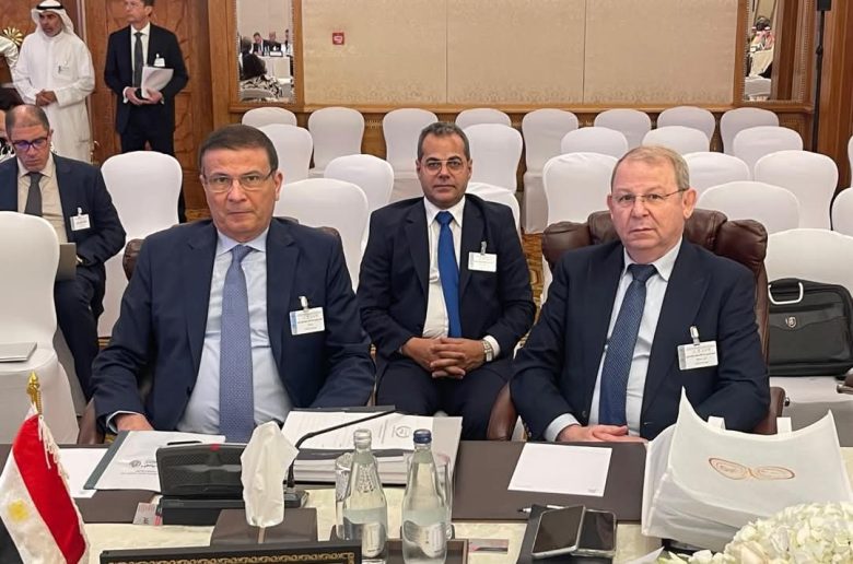 وزير الزراعة يشارك في اجتماع مساهمي الهيئة العربية للاستثمار والإنماء الزراعي بالكويت