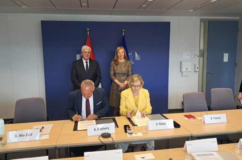 وزير التعليم العالي يبحث تعزيز التعاون بين مصر والاتحاد الأوروبي