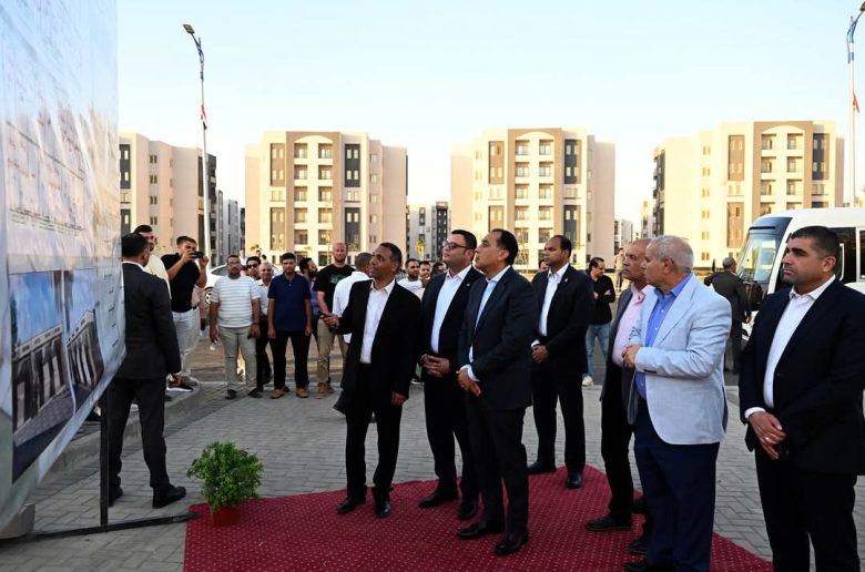 رئيس الوزراء يتفقد عددا من المشروعات الجاري تنفيذها بحدائق العاصمة