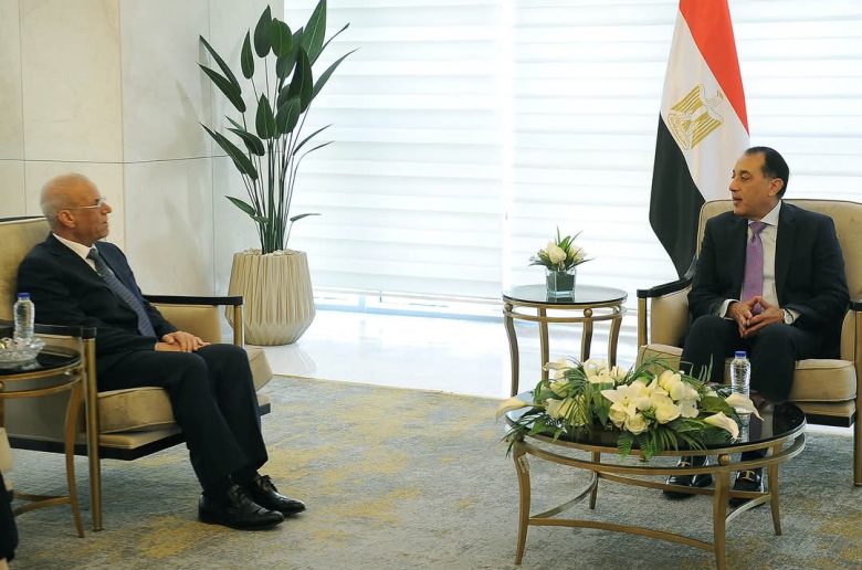 رئيس الوزراء يستقبل السفير العراقي بالقاهرة لبحث الملفات ذات الاهتمام المشترك
