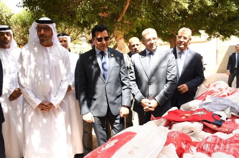 وزير الشباب يعتمد خطة القوافل المجتمعية بالتعاون مع مؤسسة زايد العليا والشركة القابضة الإماراتية