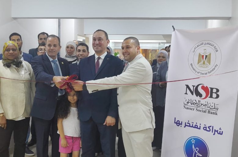 بنك ناصر يدعم أطفال الشلل الدماغي بأحدث الأجهزة المستخدمة في تأهيل المرضى