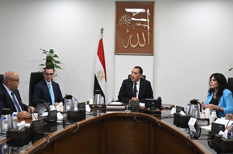 رئيس الوزراء: نحرص على دعم الاستثمارات بقطاع التعدين وإتاحة التيسيرات والمحفزات