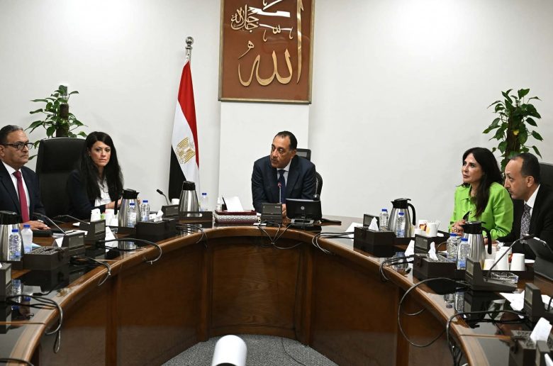 رئيس الوزراء يستعرض خطوات إنشاء وحدة لحصر وتنظيم الشركات المملوكة للدولة