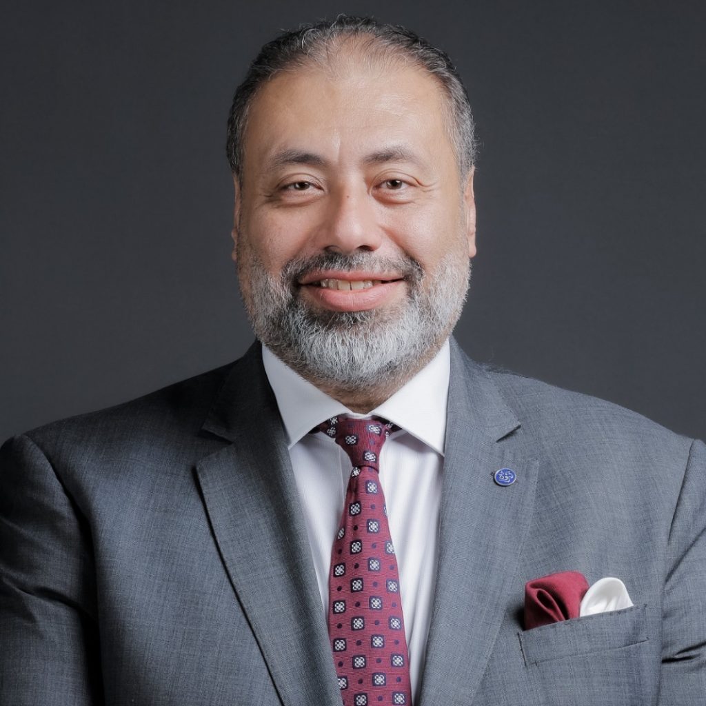 أحمد خليفة العضو المنتدب لشركة ثروة للتأمين