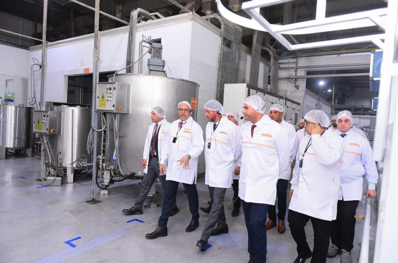 وزير العمل يختتم جولته في الجيزة بزيارة مجمع بولاريس باركس الصناعي