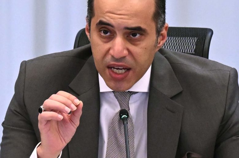 وزير الشئون النيابية: قانون الإيجار يقضى على مشاكل المساكن الخالية وانهيارات العقارات