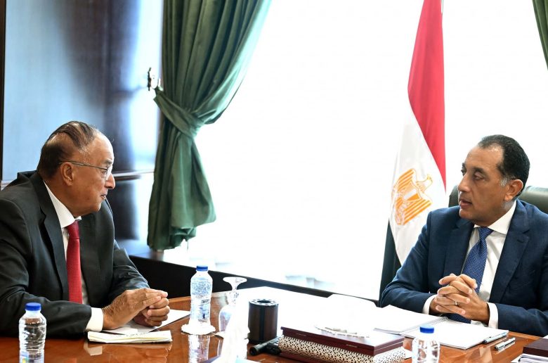 رئيس الوزراء يناقش مقترحات تعديل قانون المجلس القومي لحقوق الانسان