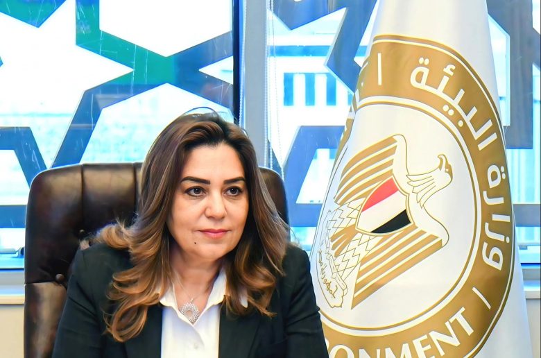 وزيرة البيئة تعلن نجاح جهود إزالة شباك صيد الطيور المهاجرة بشمال محمية البرلس