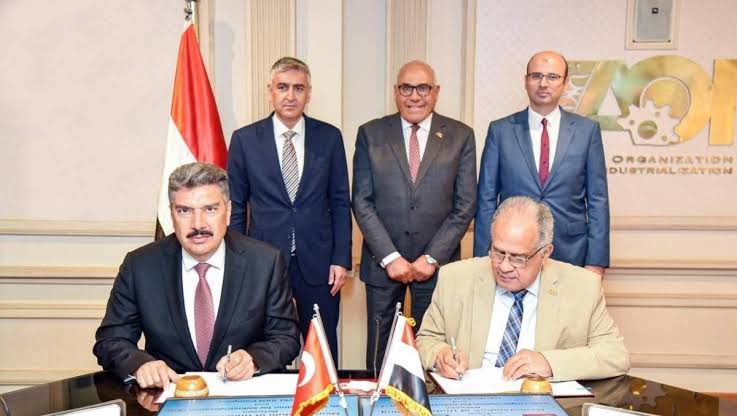 مصر وتركيا توقعان اتفاق لإنتاج طائرات مسيرة ذات إقلاع وهبوط عمودي