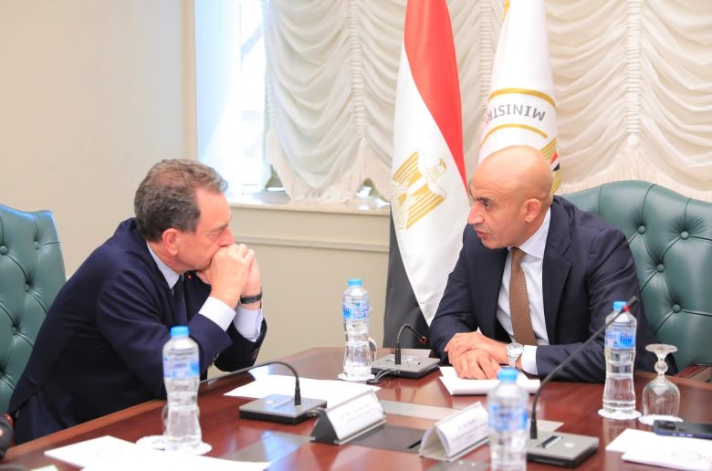 وزير التعليم: نتطلع لتعزيز التعاون مع الجانب الفرنسي في مدارس التكنولوجيا التطبيقية