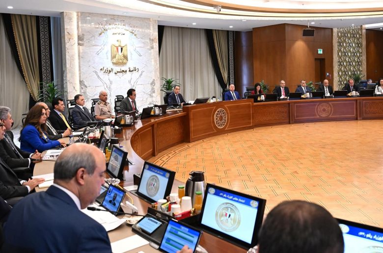 مجلس الوزراء يوافق على إعادة تخصيص 343.95 فدان ببرج العرب الجديدة لهيئة التنمية الصناعية