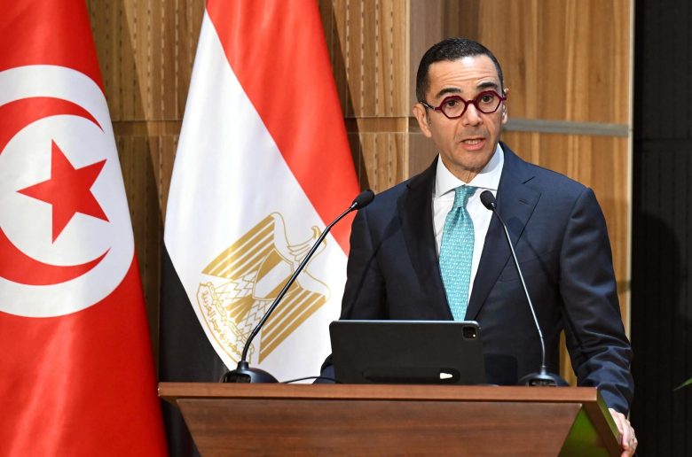وزير الاستثمار يدعو لإطلاق مشروعات استثمارية وتجارية مشتركة بين مصر وتونس