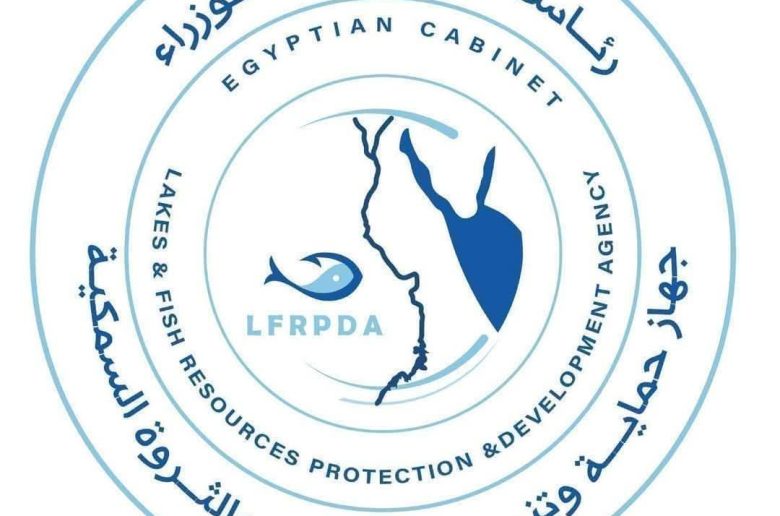 جهاز حماية البحيرات يدعم بحيرة باريس بالوادي الجديد بمليون زريعة بلطي نيلي