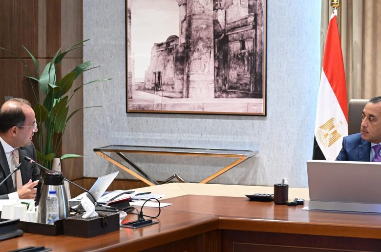 رئيس الوزراء يستعرض الملامح الأولية للحزمة الثانية من مبادرة التسهيلات الضريبية