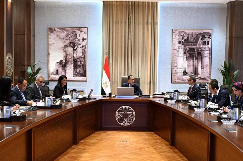 رئيس الوزراء يتابع موقف المقرات التي تم إخلاؤها وجهود تعظيم الاستفادة منها