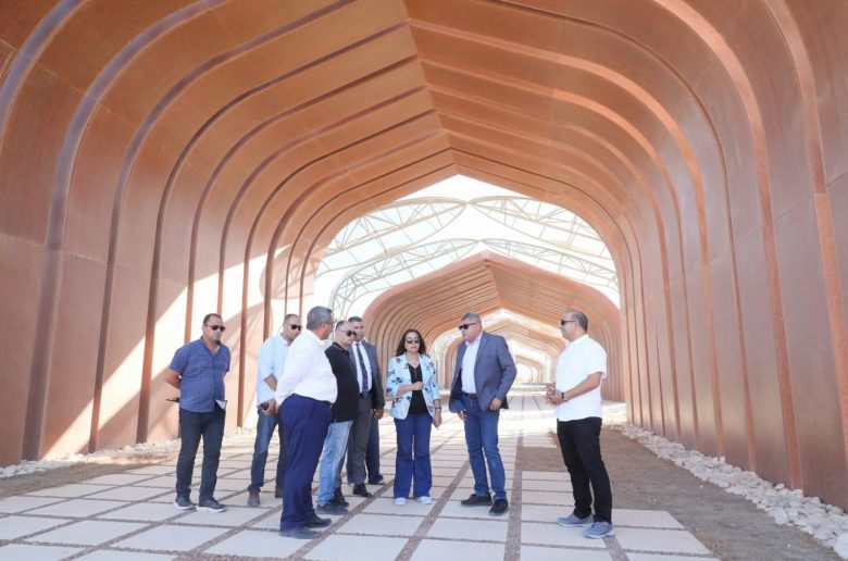 وزيرة البيئة توجه برفع كفاءة منظومة العمل بالحملة الميكانيكية بشرم الشيخ