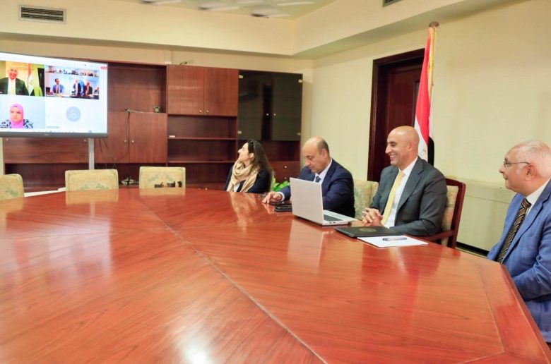 وزير التعليم يشهد توقيع خطاب نوايا مع ولاية بافاريا الألمانية