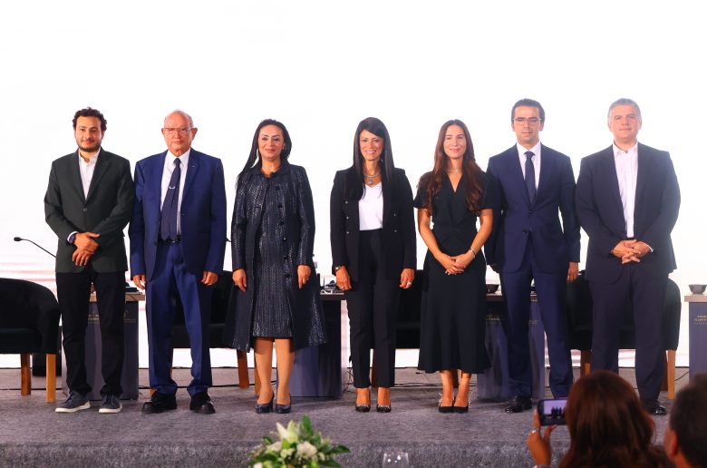 مؤسستا ساويرس وعصام ومي علام للتنمية المستدامة توقعان عقد شراكة