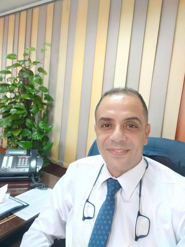 إيهاب طاهر ، رئيس القطاع المالي والإداري