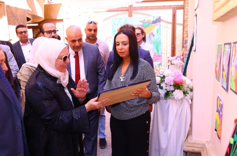 وزيرة التضامن تتفقد أكاديمية ألزهايمر ووحدة «الرعاية عن بعد» بالباقيات الصالحات