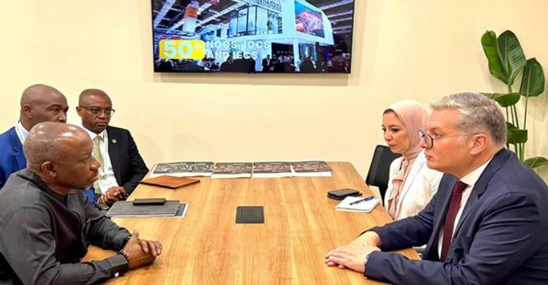 جانب من المباحثات