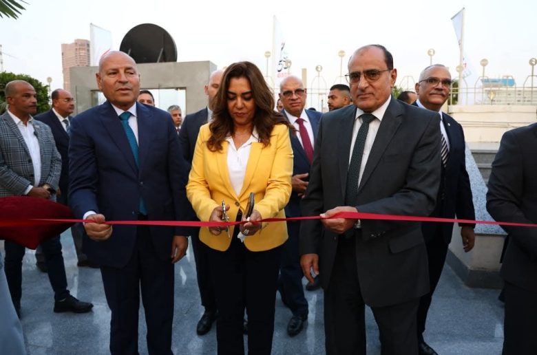 وزيرة التنمية المحلية تفتتح أعمال تطوير حديقة المسلة التراثية بالزمالك