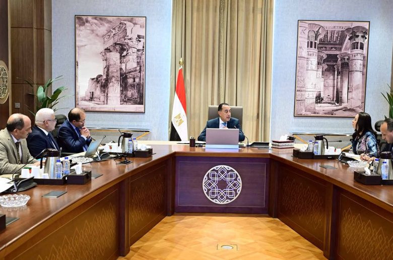 رئيس الوزراء يتابع الموقف المالي هيئة للتأمين الاجتماعي وسبل تعظيم إيراداتها