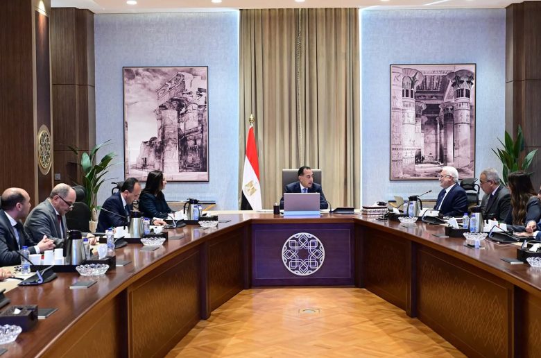 رئيس الوزراء يتابع الموقف المالي لهيئة التأمين الاجتماعي وسُبل تعظيم إيراداتها وعوائدها