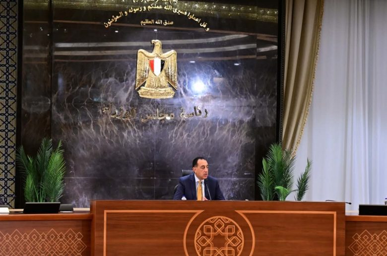 رئيس الوزراء: نستهدف استقطاب مصانع عملاقة تنتج 100 ألف سيارة سنوياً