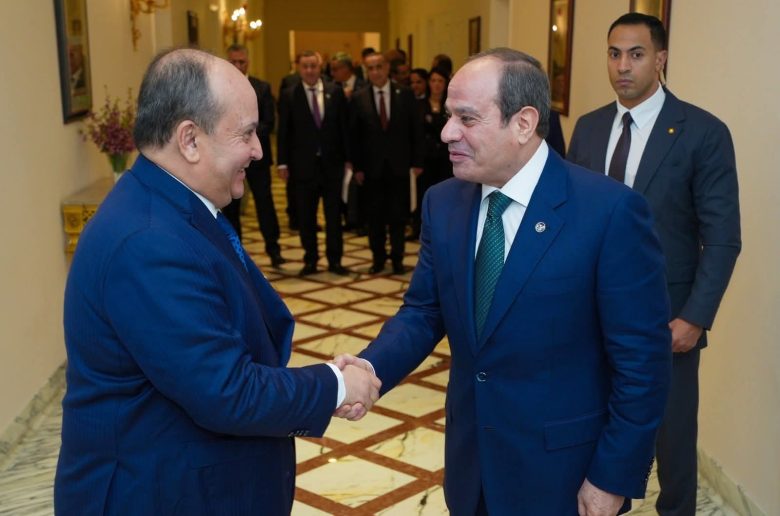 الرئيس السيسي يشدد على ضرورة وقف الممارسات ضد الفلسطينيين بالضفة الغربية