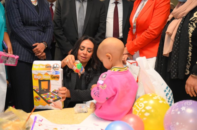 وزيرة التضامن تعلن دعم بنك ناصر لمستشفى شفاء الأورمان بـ10 ملايين جنيه