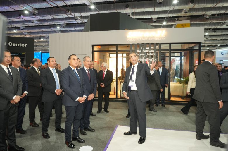 المصرية للاتصالات تخطط لتحويل ملايين العملاء للفايبر خلال السنوات المقبلة