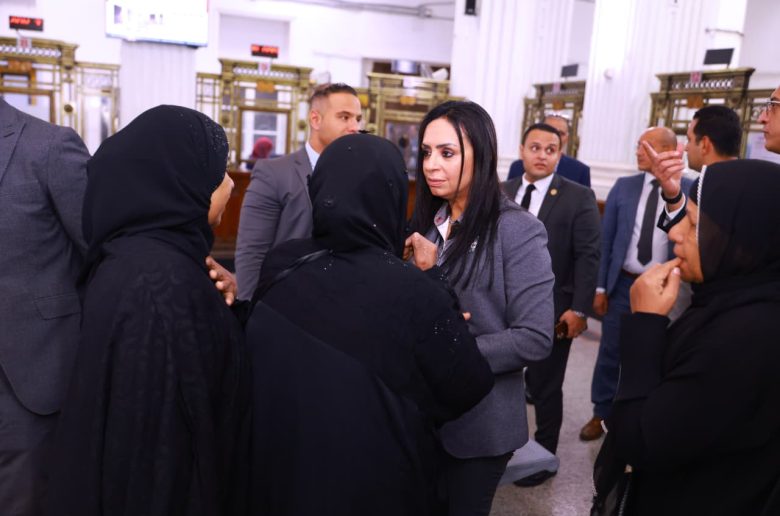 وزيرة التضامن تتفقد سير العمل بالمقر الرئيسي لبنك ناصر الاجتماعي