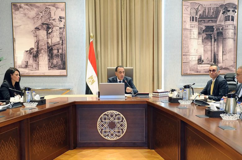 مدبولي يتابع تحديث وثيقة سياسة ملكية الدولة استعدادًا لطرح شركات جديدة