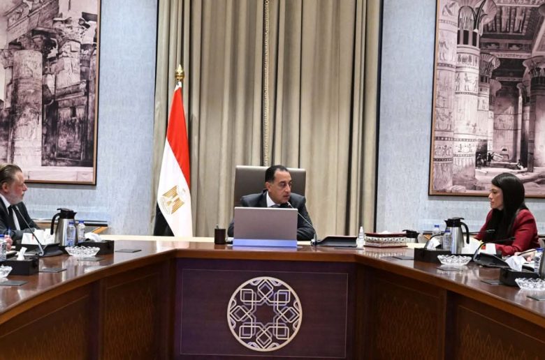 رئيس الوزراء: خفض الدين العام والخارجي وتقليل أعباء خدمته هدف أساسي هذه المرحلة