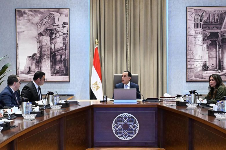 رئيس الوزراء يوجه بسرعة الانتهاء من الأعمال المتبقية بمشروع «حدائق الفسطاط»