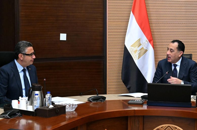 مدبولي: توجيهات توجيهات رئاسية بالمتابعة اليومية لتوافر السلع في مختلف المنافذ والمعارض