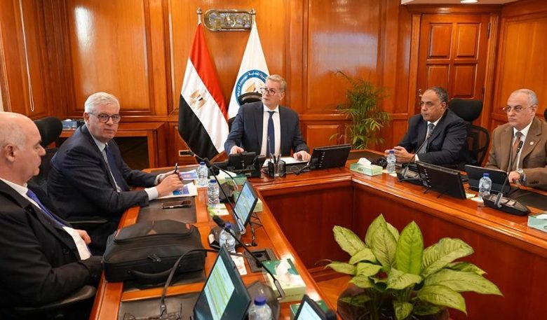 جانب من المباحثات