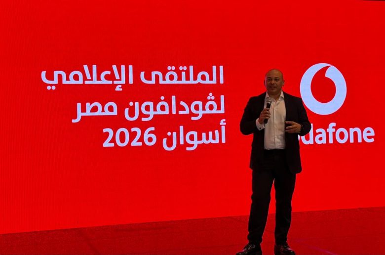 أيمن السعدني رئيس قطاع العلاقات الخارجية بشركة فودافون مصر