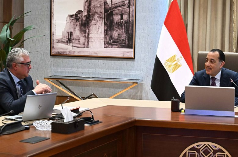 الحكومة تنفيذ 378 مشروعًا وتوفير أكثر من 138 ألف فرصة عمل بالمنطقة الاقتصادية لقناة السويس