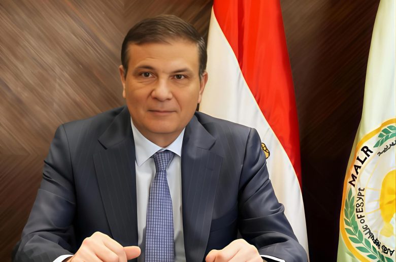 وزير الزراعة يوجه بتشديد الرقابة على الرقعة الزراعية وتكثيف الدعم الفني للمزارعين