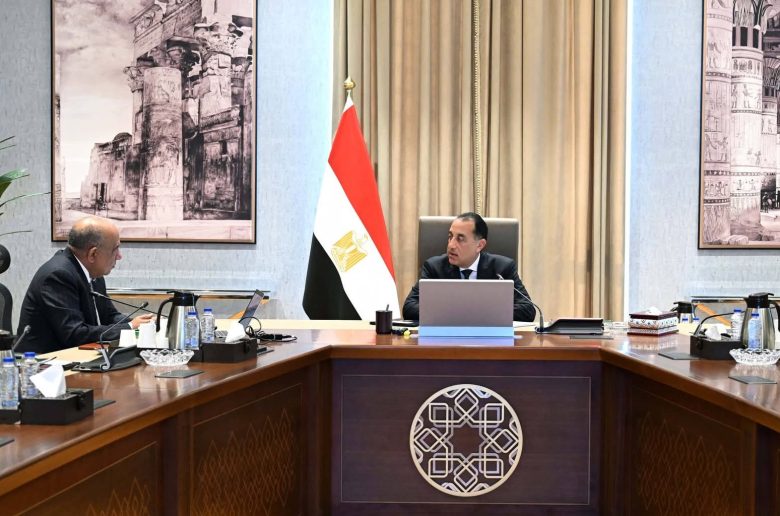 رئيس الوزراء يوجه بتدبير الموارد المالية لإدخال قدرات إضافية من الطاقة الجديدة على الشبكة القومية