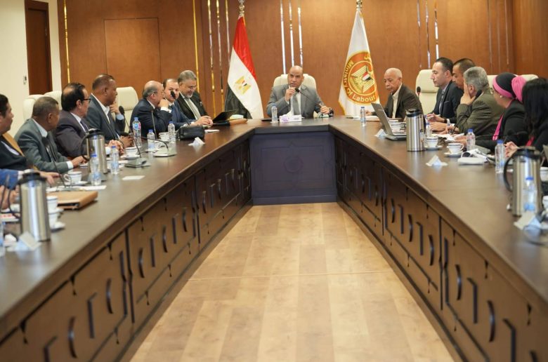 وزير العمل