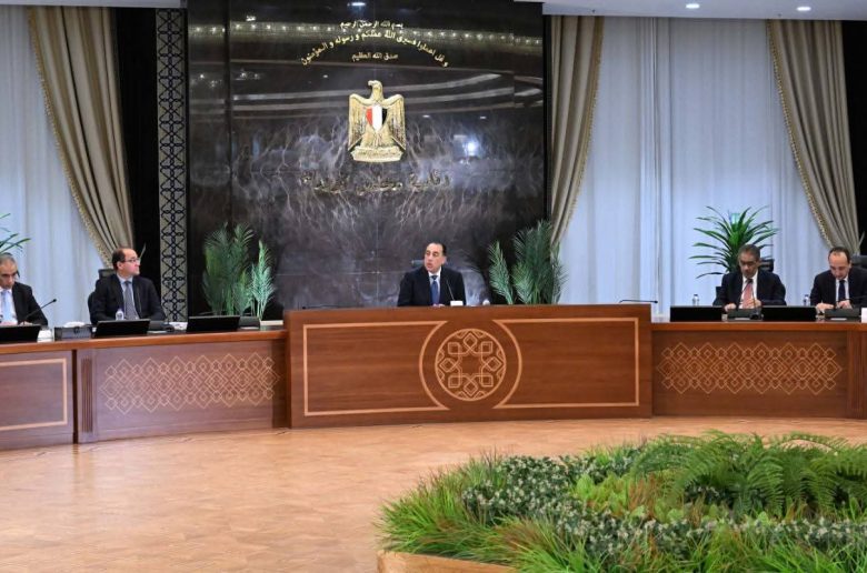 رئيس الوزراء: قرار بزيادة المخزون إلى تسعة أشهر تأميناً للسلع الاستراتيجية