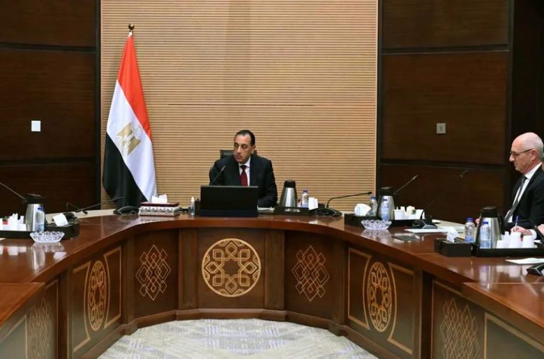 رئيس الوزراء: نولي قطاع الاتصالات وتكنولوجيا المعلومات أولوية كبيرة بخطط التنمية
