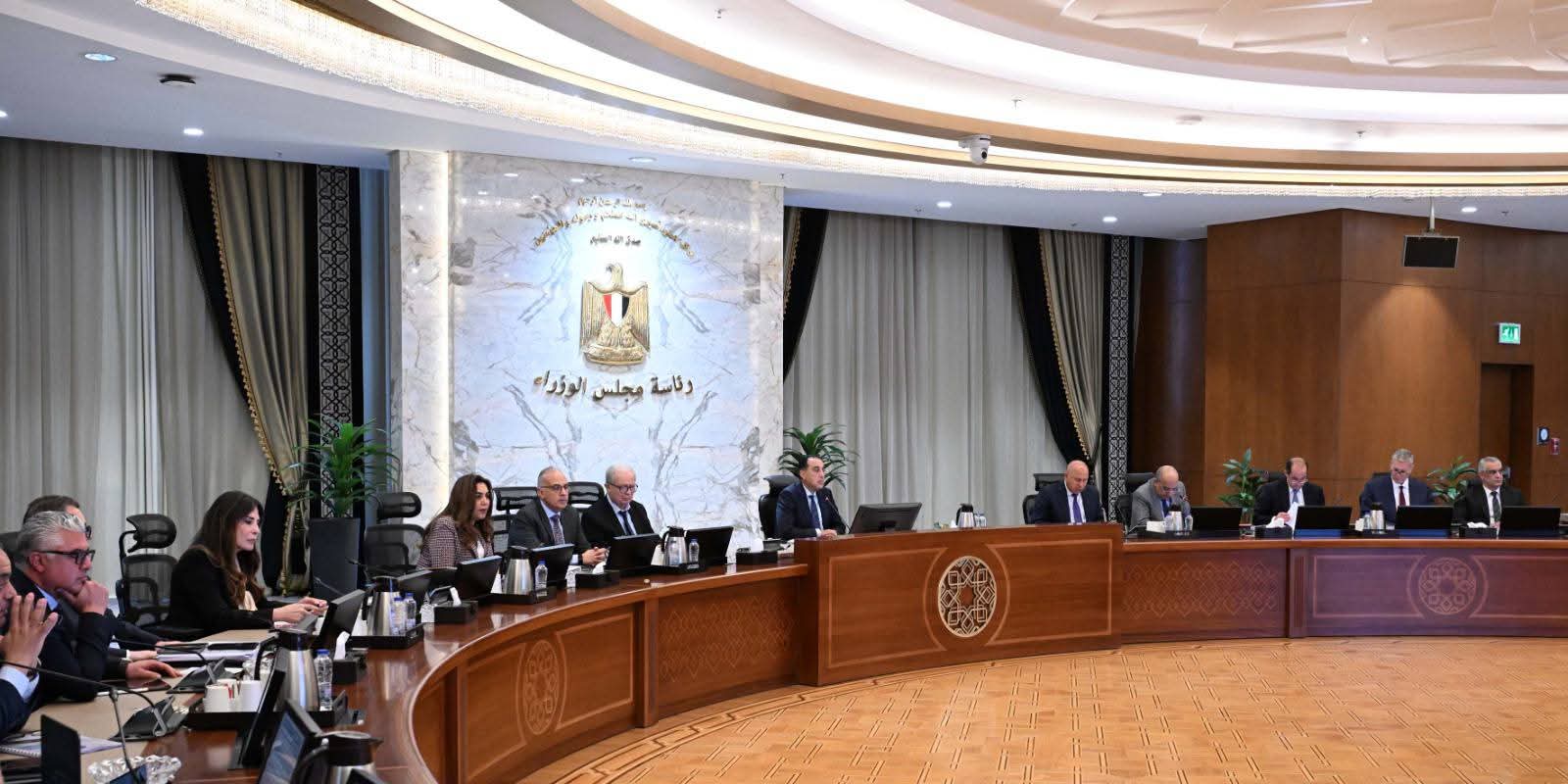 الحكومة: أولوية لتأمين احتياجات المشروعات الصناعية والاستثمارية من الطاقة