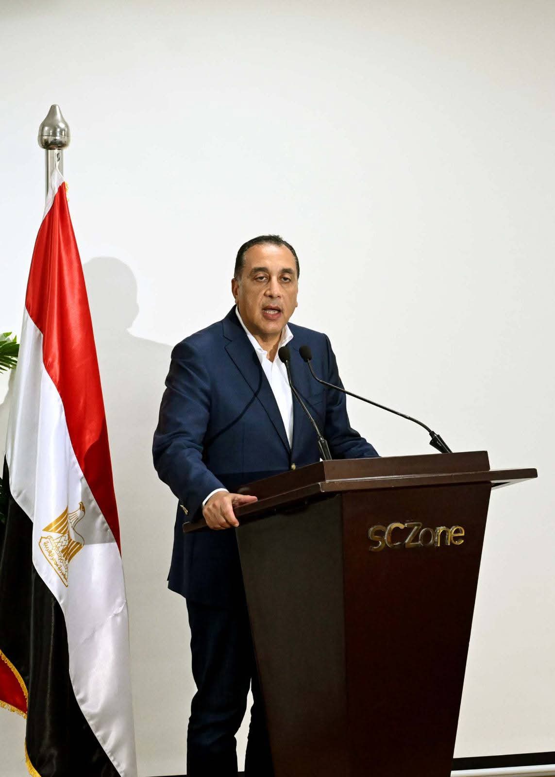 رئيس الوزراء: ارتفاع عدد المصانع الموجودة بالمنطقة الاقتصادية لقناة السويس إلى 204 مصنعا