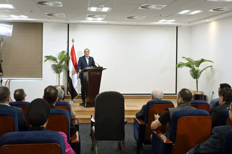 رئيس الوزراء: يجب تشجيع كل القطاعات لأن ذلك يحقق التنمية المتكاملة والمستدامة